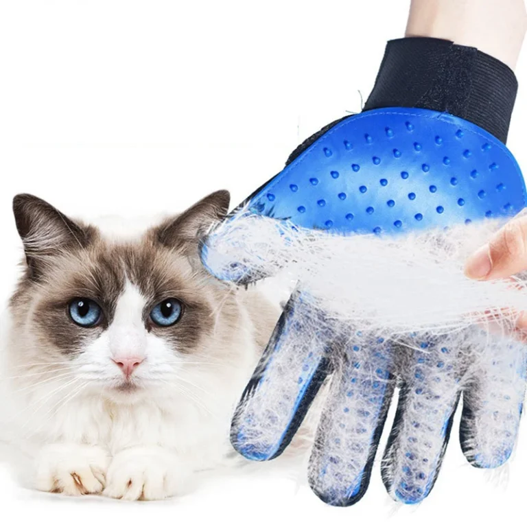 Pet Grooming Glove  Easy Hair Removal & Massage for Cats and Dogs - Image 2